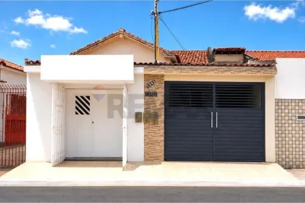 Casa com 4 Quartos à venda, 168m² no Getúlio Vargas, Aracaju
