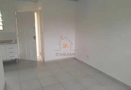 Casa com 1 Quarto para alugar, 35m² no Vila Mazzei, São Paulo