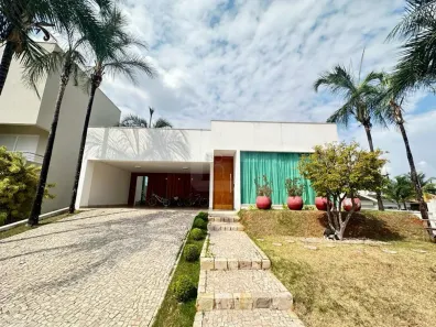 Casa de Condomínio com 4 Quartos à venda, 350m² no Nova Uberlândia, Uberlândia