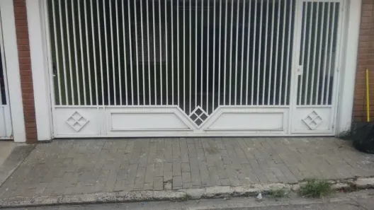 Casa com 3 Quartos à venda, 186m² no Vila Barros, Guarulhos