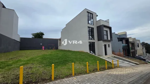 Lote/Terreno à venda, 90m² no Santa Cândida, Curitiba