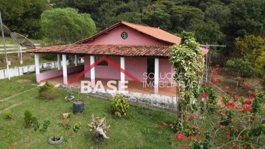 Fazenda/Sítio com 3 Quartos à venda, 136000m² no Centro, Entre Rios de Minas