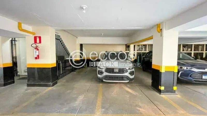 Apartamento com 5 quartos — Santo Antônio, Belo Horizonte