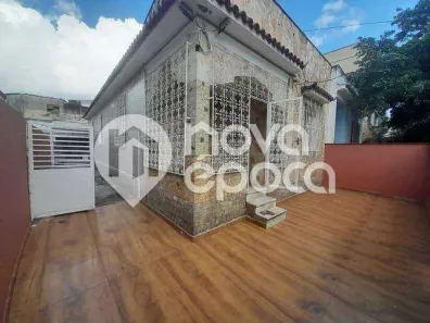 Casa com 3 Quartos à venda, 70m² no Olaria, Rio de Janeiro