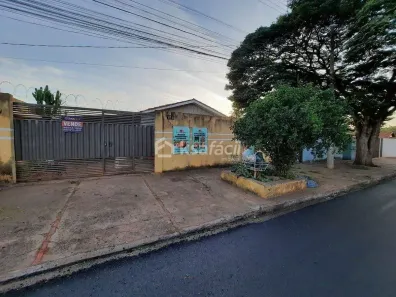 Casa com 3 Quartos à venda, 136m² no Jardim Tropical, Campo Grande