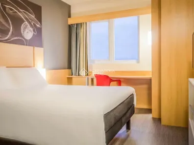 Flat com 1 Quarto à venda, 19m² no Sarandi, Porto Alegre