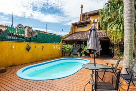 Casa com 4 Quartos à venda, 327m² no Guarujá, Porto Alegre