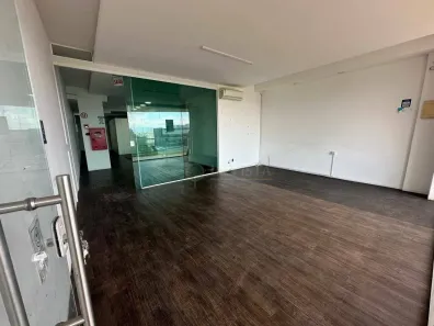 Sala Comercial para alugar, 120m² no Saco Grande, Florianópolis