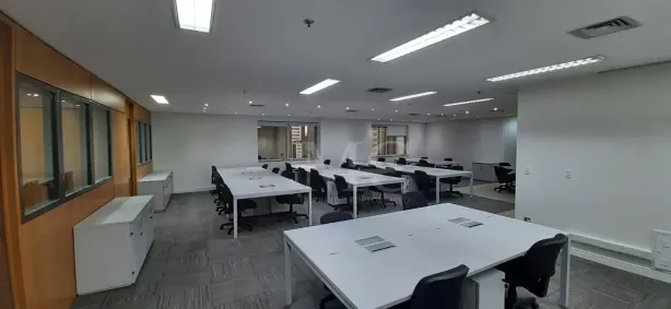 Sala Comercial para alugar, 212m² no Vila Olímpia, São Paulo