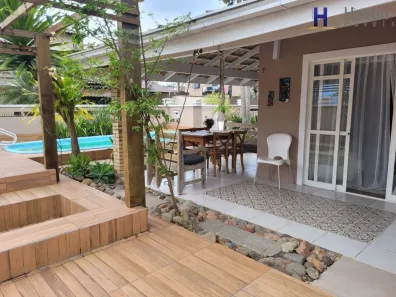 Sobrado com 3 Quartos à venda, 213m² no Centro, São Francisco do Sul