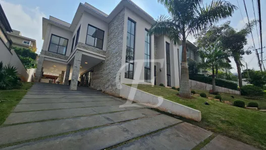 Casa de Condomínio com 4 Quartos à venda, 361m² no Jardim Indaiá, Embu das Artes