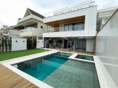 Casa de Condomínio com 4 Quartos para alugar, 350m² no Recreio dos Bandeirantes, Rio de Janeiro
