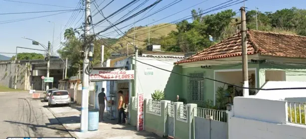 Casa com 1 Quarto para alugar, 40m² no Jardim Sulacap, Rio de Janeiro