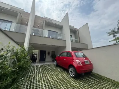 Sobrado com 3 Quartos à venda, 152m² no Glória, Joinville