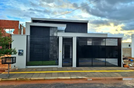Casa com 3 Quartos à venda, 136m² no , Primavera do Leste
