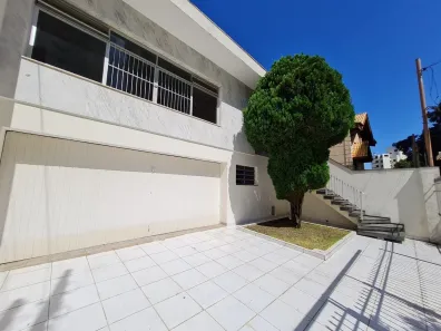 Sobrado com 3 Quartos à venda, 250m² no Jardim Avelino, São Paulo