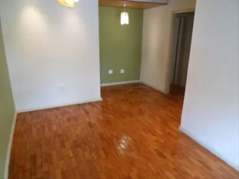 Casa com 2 quartos — Santo Antônio, Belo Horizonte