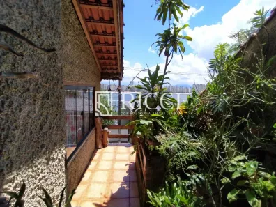 Casa com 2 Quartos à venda, 400m² no Parque Prainha, São Vicente
