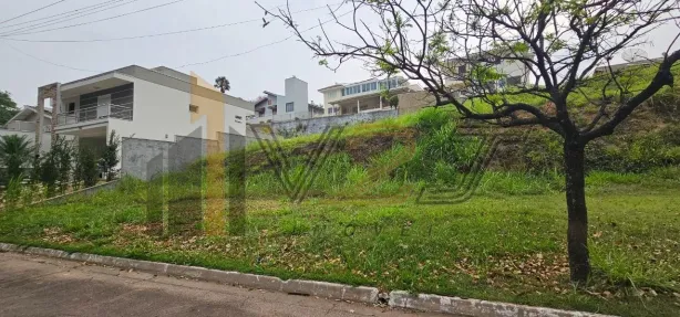 Lote/Terreno à venda, 450m² no Villaggio Capríccio, Louveira