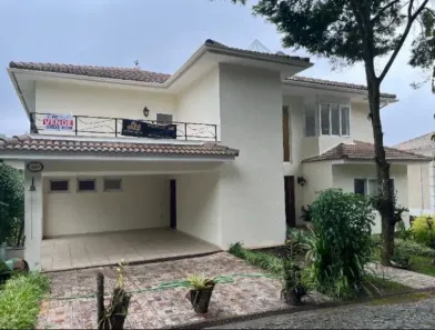 Casa de Condomínio com 4 Quartos à venda, 390m² no Maceió, Niterói