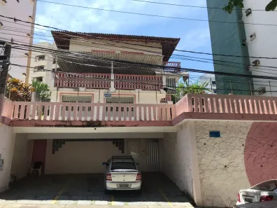 Imóvel Comercial com 9 Quartos para alugar, 670m² no Pituba, Salvador