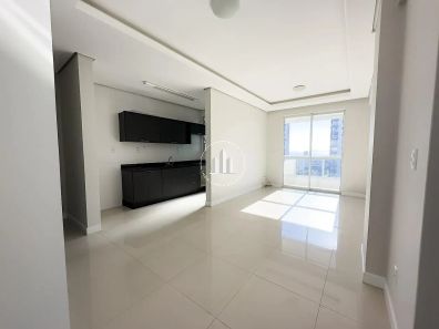 Apartamento com 2 Quartos à venda, 65m² no Barreiros, São José