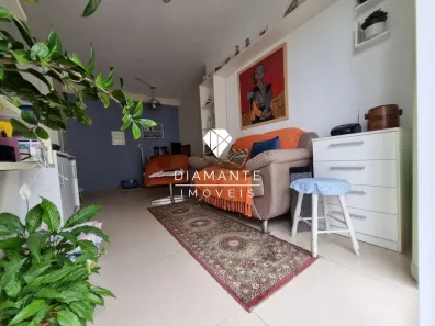 Apartamento com 3 Quartos à venda, 68m² no Camaquã, Porto Alegre