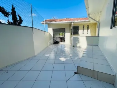 Casa com 3 Quartos para alugar, 241m² no Camobi, Santa Maria