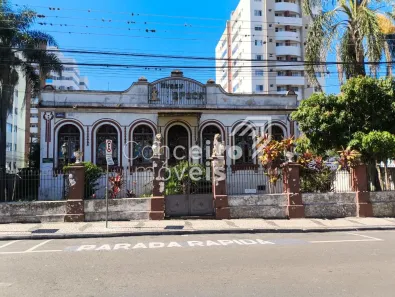 Casa com 7 Quartos à venda, 456m² no Centro, Ponta Grossa