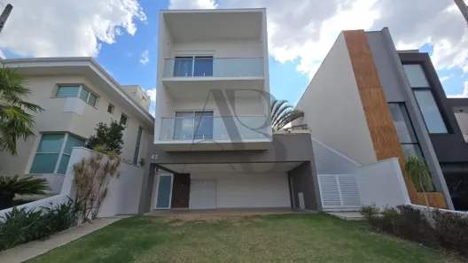 Sobrado com 3 Quartos para alugar, 324m² no Swiss Park, Campinas