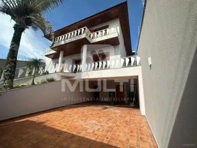 Casa com 5 Quartos à venda, 432m² no Tabajaras, Uberlândia