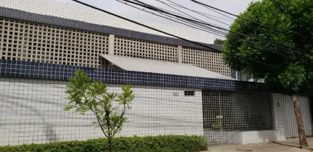 Prédio Comercial com 10 Quartos à venda, 285m² no Casa Forte, Recife
