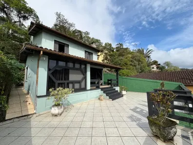 Casa de Condomínio com 4 Quartos à venda, 390m² no Mosela, Petrópolis
