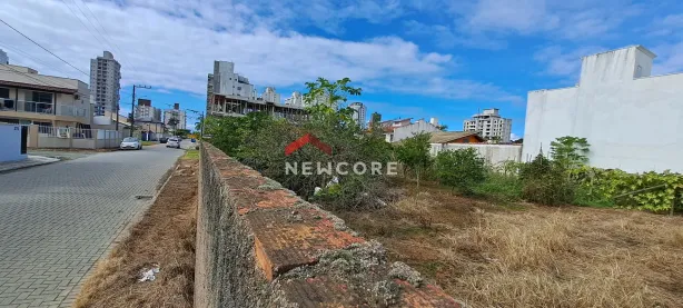 Lote/Terreno à venda, 528m² no Itacolomi, Balneário Piçarras