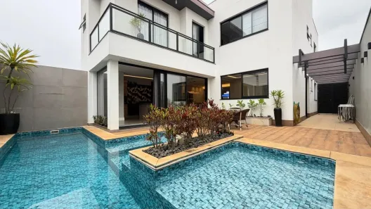 Casa de Condomínio com 4 Quartos para alugar, 275m² no Centro, Pouso Alegre