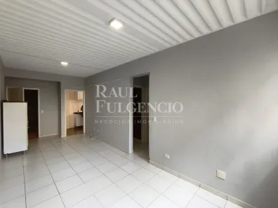 Apartamento com 3 Quartos para alugar, 70m² no Centro, Londrina
