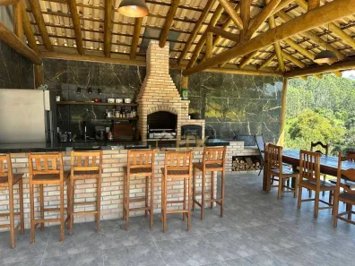 Fazenda/Sítio com 3 Quartos à venda, 800m² no Nirvana, Biritiba Mirim