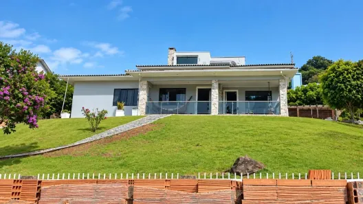 Casa com 3 Quartos à venda, 252m² no Ouro, Ouro