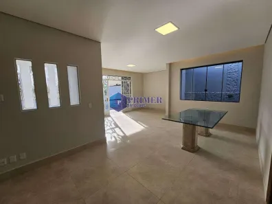 Casa com 3 Quartos à venda, 250m² no São Lucas, Belo Horizonte