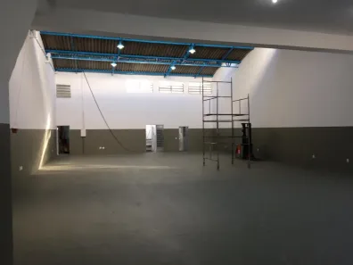 Galpão/Depósito/Armazém com 6 Quartos para alugar, 500m² no Vila Anastácio, São Paulo