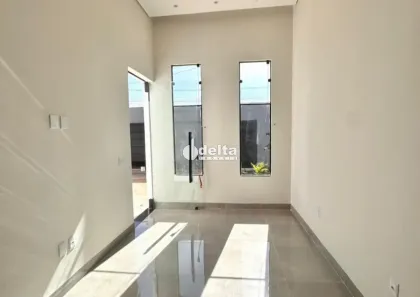 Casa com 3 Quartos à venda, 250m² no Jardim Canaã, Uberlândia