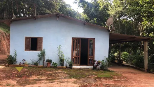 Fazenda/Sítio com 3 Quartos à venda, 2700m² no Botujuru, Mogi das Cruzes