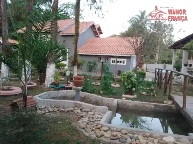 Fazenda/Sítio com 3 Quartos à venda, 173m² no Vila Rosa, Guaratinguetá