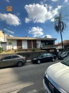 Casa com 3 Quartos para alugar, 400m² no Jardim Faculdade, Sorocaba