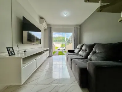 Sobrado com 2 Quartos à venda, 76m² no Fortaleza Alta, Blumenau