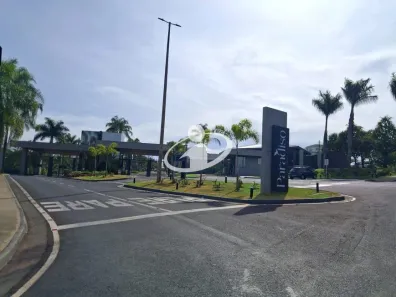 Casa com 3 Quartos para alugar, 200m² no Aclimação, Uberlândia