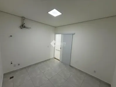 Sala Comercial com 1 Quarto para alugar, 10m² no Vila Carlito, Campinas
