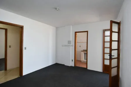 Apartamento com 2 Quartos para alugar, 58m² no Centro, Pelotas