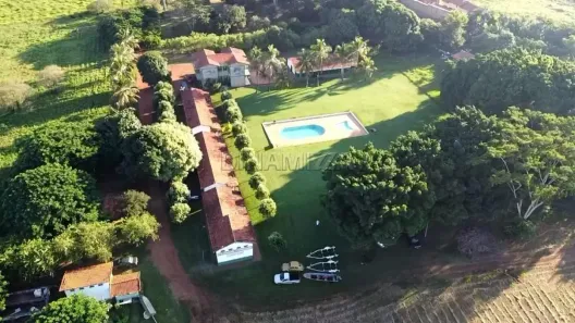 Fazenda/Sítio com 14 Quartos à venda, 750m² no , Planura