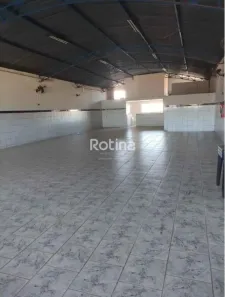 Galpão/Depósito/Armazém para alugar, 300m² no São Jorge, Uberlândia